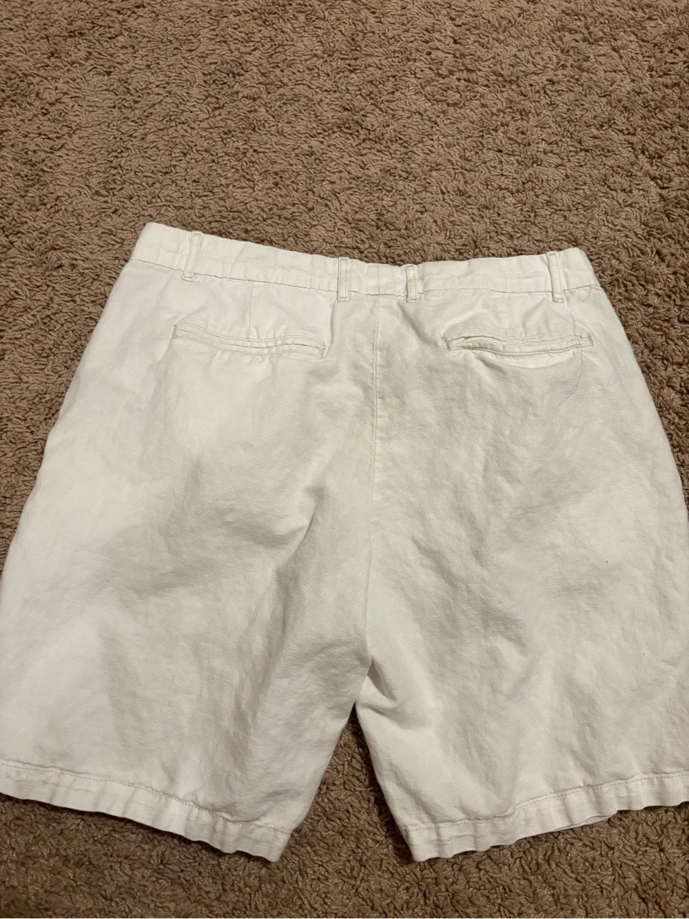 GAP White Roll-Up Khaki Shorts - Picture 5 of 5
